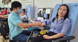 "Trao giọt máu - gửi sức khỏe - lan tỏa yêu thương"