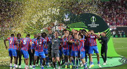 Crystal Palace lần đầu lên đỉnh châu Âu