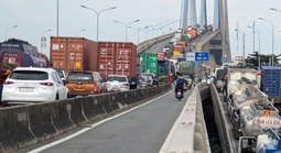 Cầu Phú Mỹ sửa chữa: Đi lại ra sao để tránh kẹt xe?