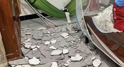 Bị mảng vữa trần nhà rơi trúng khi đang ngủ, bé trai 6 tháng tuổi tử vong