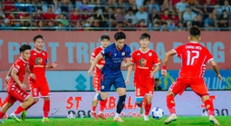 CLB Công an Hà Nội áp sát ngôi vô địch V-League