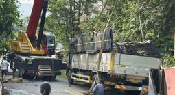 Lật xe tải trên đèo Violak, 2 người chết, 1 người bị thương nặng