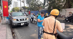 Tra cứu 376 ô tô bị phạt lỗi dừng đỗ ở TPHCM trong tháng 5