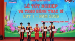 Trường Đại học Cửu Long trao bằng tốt nghiệp cho 157 thạc sĩ
