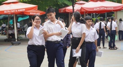 Giữ tinh thần lạc quan, sĩ tử sẵn sàng vượt vũ môn