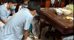 Hóc thịt khi ăn tối, cụ bà 81 tuổi ngừng tim
