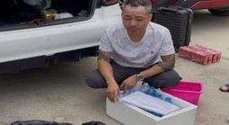 Đang lên xe taxi, người đàn ông nước ngoài bị cướp 2,4 kg vàng trị giá 10 tỉ đồng