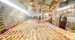 Giá vàng hôm nay 4-5: Vàng trong nước bật tăng sau kỳ nghỉ lễ
