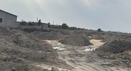 Điều tra đường dây rầm rộ khai thác, tiêu thụ đất mặt ruộng trái phép ở Tây Ninh