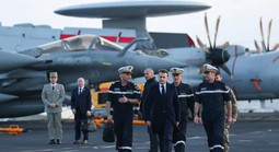 Nhóm tác chiến tàu sân bay Pháp Charles de Gaulle tiến đến eo biển Hormuz