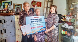 Thắp lại hy vọng cho gia đình bác tài xế xe ôm