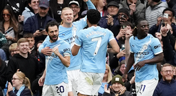 Đại thắng Brentford, Man City tiếp tục gây sức ép lên Arsenal