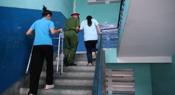 Những khoảnh khắc đẹp trong ngày thi lớp 10 ở TPHCM