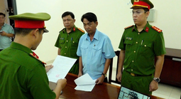 Hết đường lộng hành