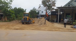 Một phường ở Huế có 20 bãi tập kết cát, sỏi trái phép, sẽ xử lý ra sao?