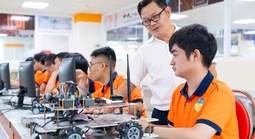 Lợi thế trước mắt, hệ lụy lâu dài