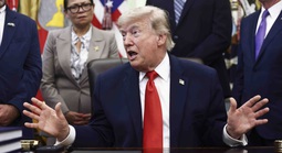 Ông Donald Trump lại hủy tấn công Iran, tuyên bố thỏa thuận sắp ký kết