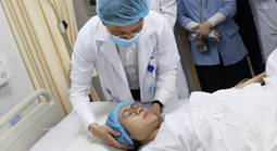 Chính sách mới với phụ nữ sinh đủ 2 con trước 35 tuổi