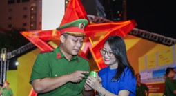 Vinamilk mang đến những trạm tiếp năng lượng giữa gala "tổ quốc bình yên"
