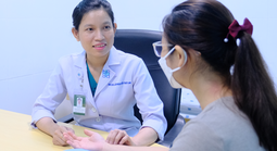 Không có chuyện phơi nắng chữa bách bệnh