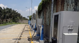 Cắt trộm dây sạc xe điện ở TPHCM để lấy tiền mua rượu