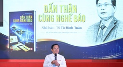 Nhà báo Tô Đình Tuân: "Cuốn sách này không phải của riêng tôi"