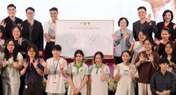 “Bạch biến không biên giới”: Hành trình lan tỏa yêu thương từ một dự án cộng đồng