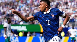 Mbappe lập cú đúp, tuyển Pháp vượt qua Senegal sau hiệp một đầy khó nhọc
