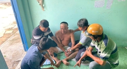 Bắt thanh niên tấn công và cướp tài sản của ông lão bán vé số