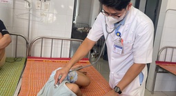 43 người nhập viện nghi ngộ độc sau khi ăn bánh mì ở Đà Nẵng