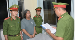 Mang xăng đến nơi em ruột làm giám đốc, người đàn ông gây án kinh hoàng