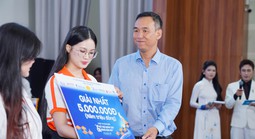 Sinh viên tranh tài hùng biện công dân số