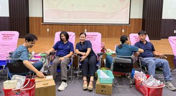 Hàng trăm người lao động lan tỏa tinh thần sẻ chia