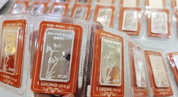 Giá bạc hôm nay 18-6: Diễn biến chóng mặt
