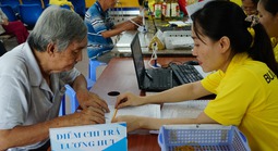 Người hưởng lương hưu phải thông báo cho cơ quan BHXH khi chuyển nơi cư trú