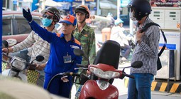 Giá xăng dầu đồng loạt giảm mạnh, xăng E10 về dưới 21.000 đồng/lít