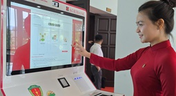 Đà Nẵng ra mắt 11 trạm dịch vụ công số ứng dụng AI