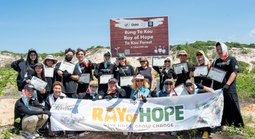 Hành trình Ray Of Hope: B Ray và đồng nghiệp lan tỏa những điều tử tế