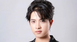 Trịnh Gia Khang và Mini show "Dấu ấn chàng trai si tình", ca sĩ Bích Thủy hỗ trợ hết mình