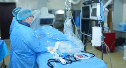 Đưa công nghệ tiên tiến nhất thế giới vào điều trị tim mạch