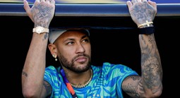 Neymar tái xuất giữa lúc Brazil thấp thỏm chờ tin Raphinha