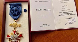 Ba Lan tước bỏ huân chương Đại bàng trắng từng trao cho tổng thống Ukraine