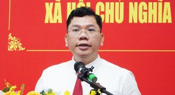 Phó Chủ tịch UBND TPHCM Hoàng Nguyên Dinh phụ trách toàn bộ nhiệm vụ của ông Bùi Xuân Cường