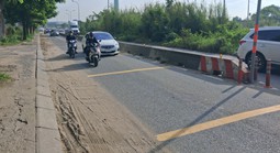 Dải cát trên đường