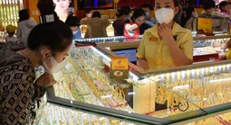Giá vàng hôm nay 23-6: Bật tăng trở lại