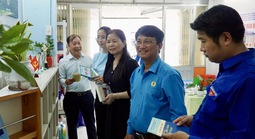 Phường Khánh Hội: Đa dạng hoạt động đồng hành với đoàn viên - lao động
