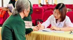 Luật Dân số mới: Tăng hỗ trợ sinh con, chăm sóc người cao tuổi