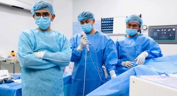 Tán sỏi thận bằng ống soi mềm giúp cụ bà 72 tuổi hồi phục thần kỳ