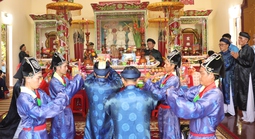 Phát huy giá trị di sản nghề yến sào Khánh Hòa