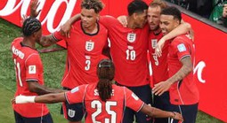 Tuyển Anh bùng nổ trong hiệp 2, Harry Kane tạo cột mốc mới